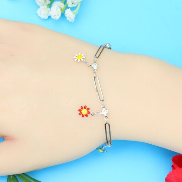 Chic & Stylish Bracelet – A Thoughtful Gift for Women and Girls, DYC1071 - Picture 2 of 9